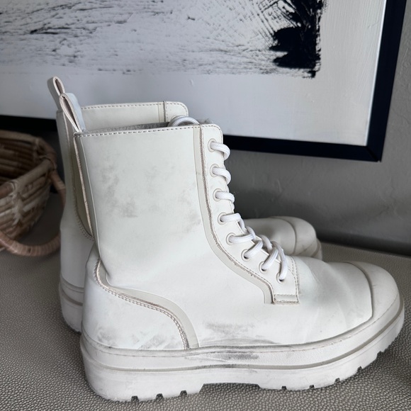 Cream Colored Zara Fleece Lined Combat Boots - Picture 3 of 7
